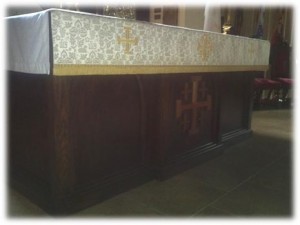 altar_table